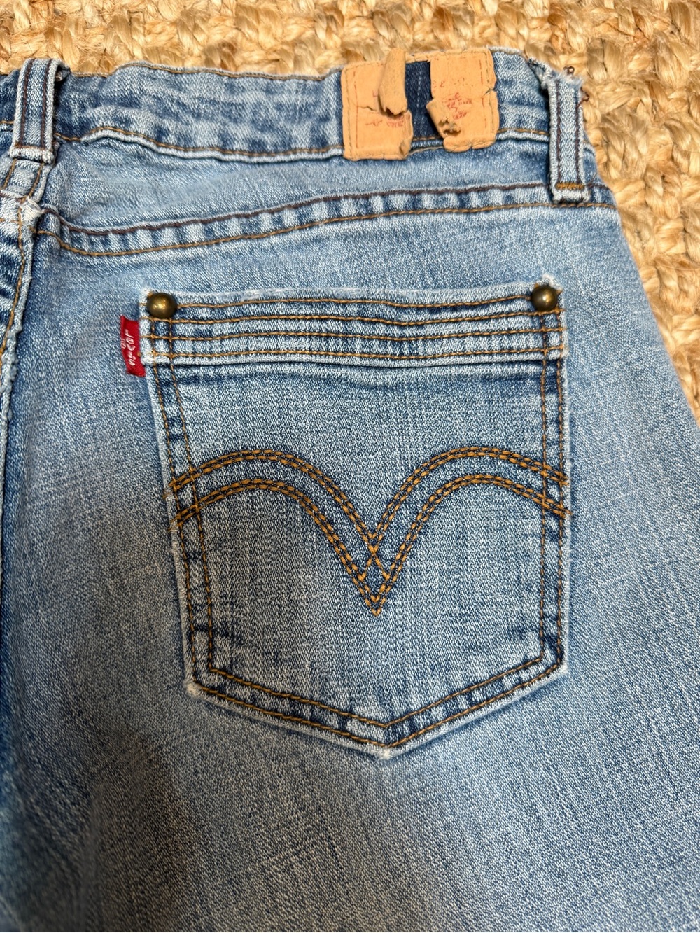Levi's super low boot cut women’s jeans 524 - Picture 6 of 6